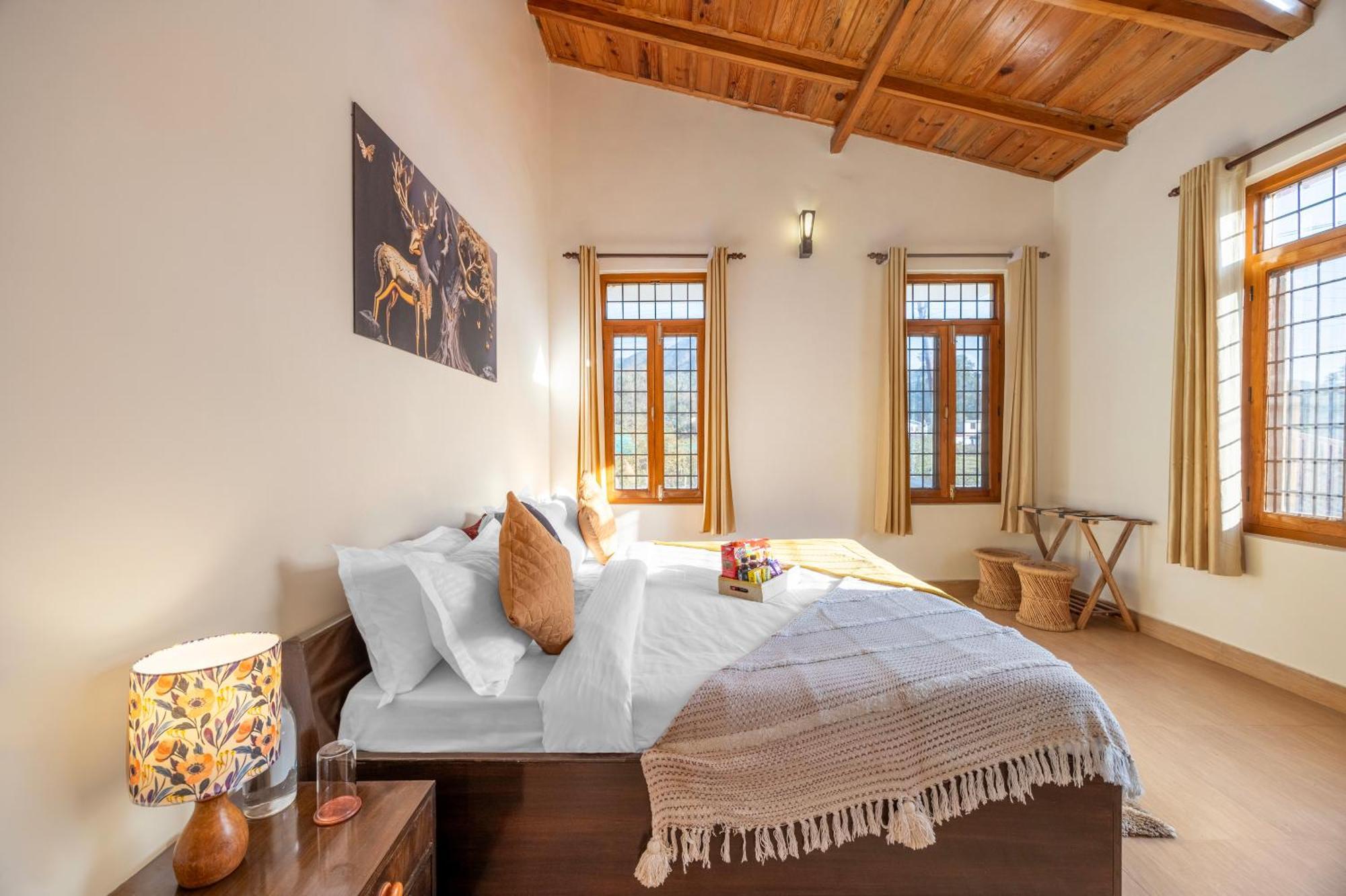 Alaya Stays Rose 3Bhk Cottage Fenced By Hills With Fireplace Bhowali Exterior photo